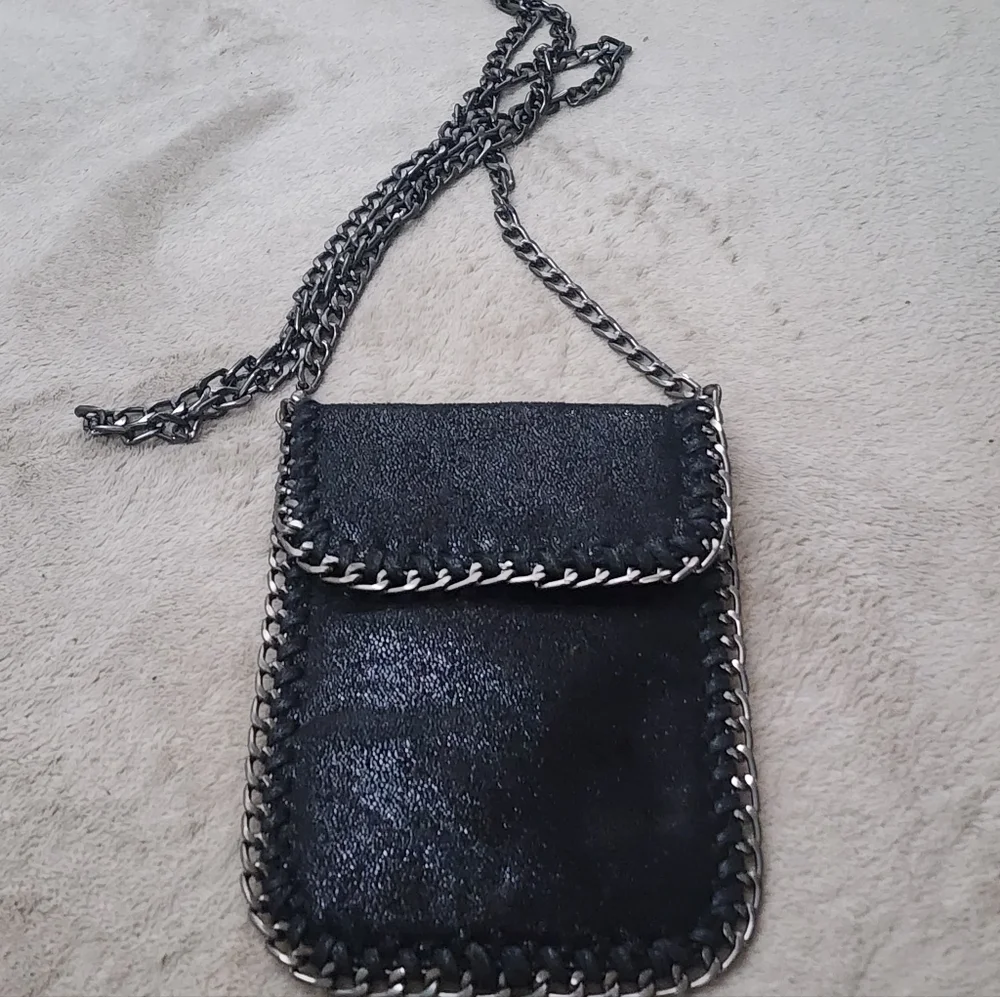 Francesca's Collections Midnight Black Phone Case.new No Tag
